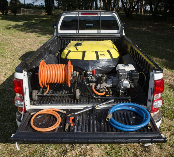 CONJUNTO COMBATE INCENDIOS PICK-UP 400L/ TANQUE RIGIDO
